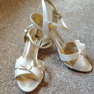 Elegant Ivory Satin Heeled Sandals with Bow Accent
